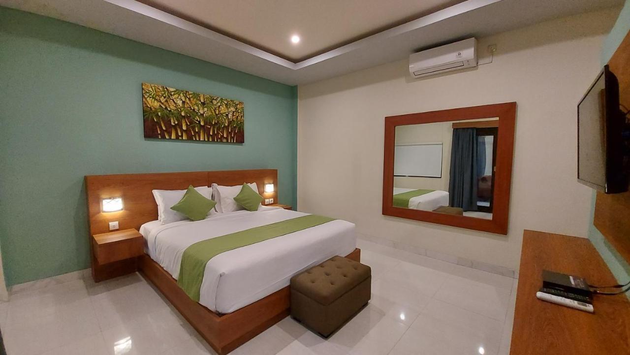The New Moon Seminyak Hotell Eksteriør bilde