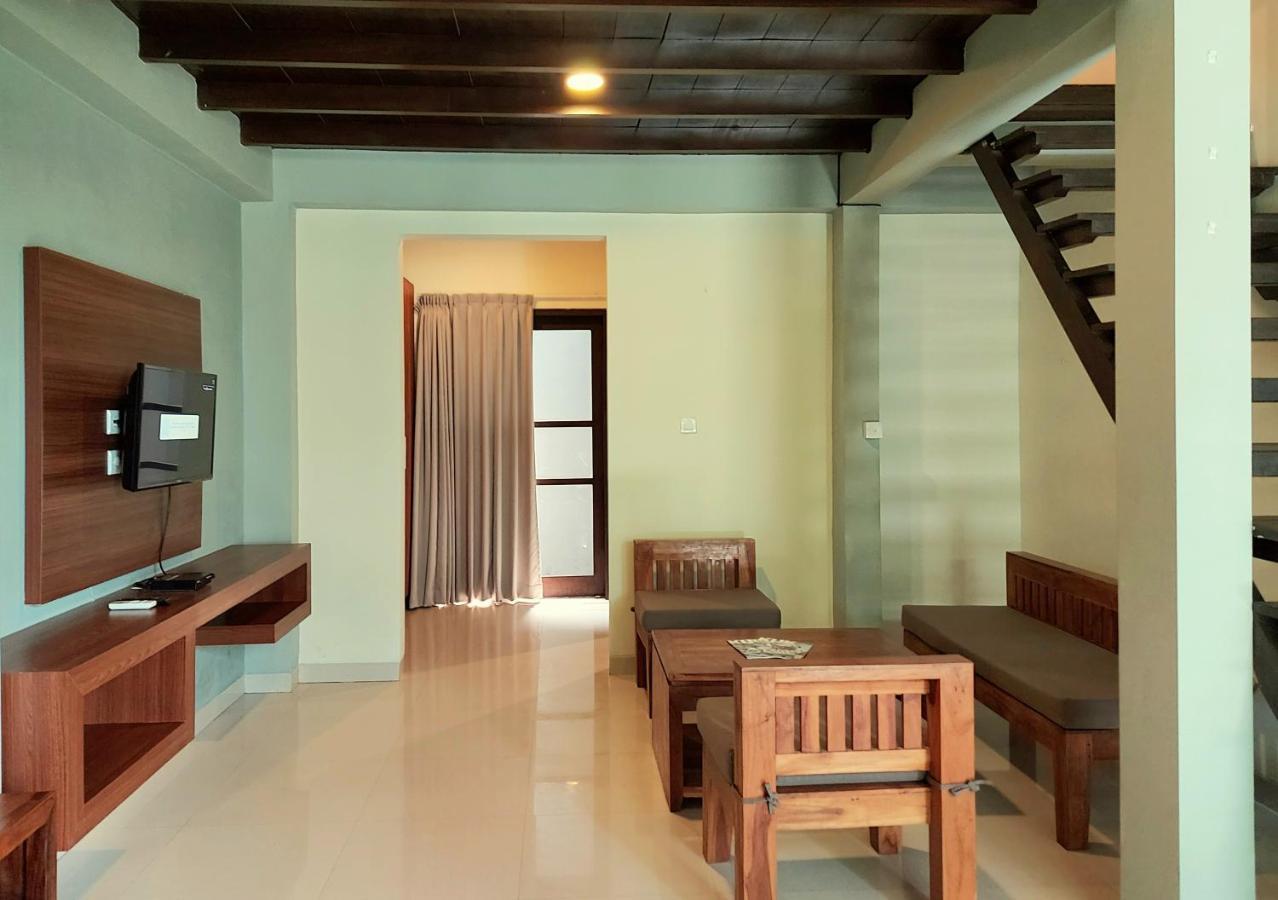 The New Moon Seminyak Hotell Eksteriør bilde