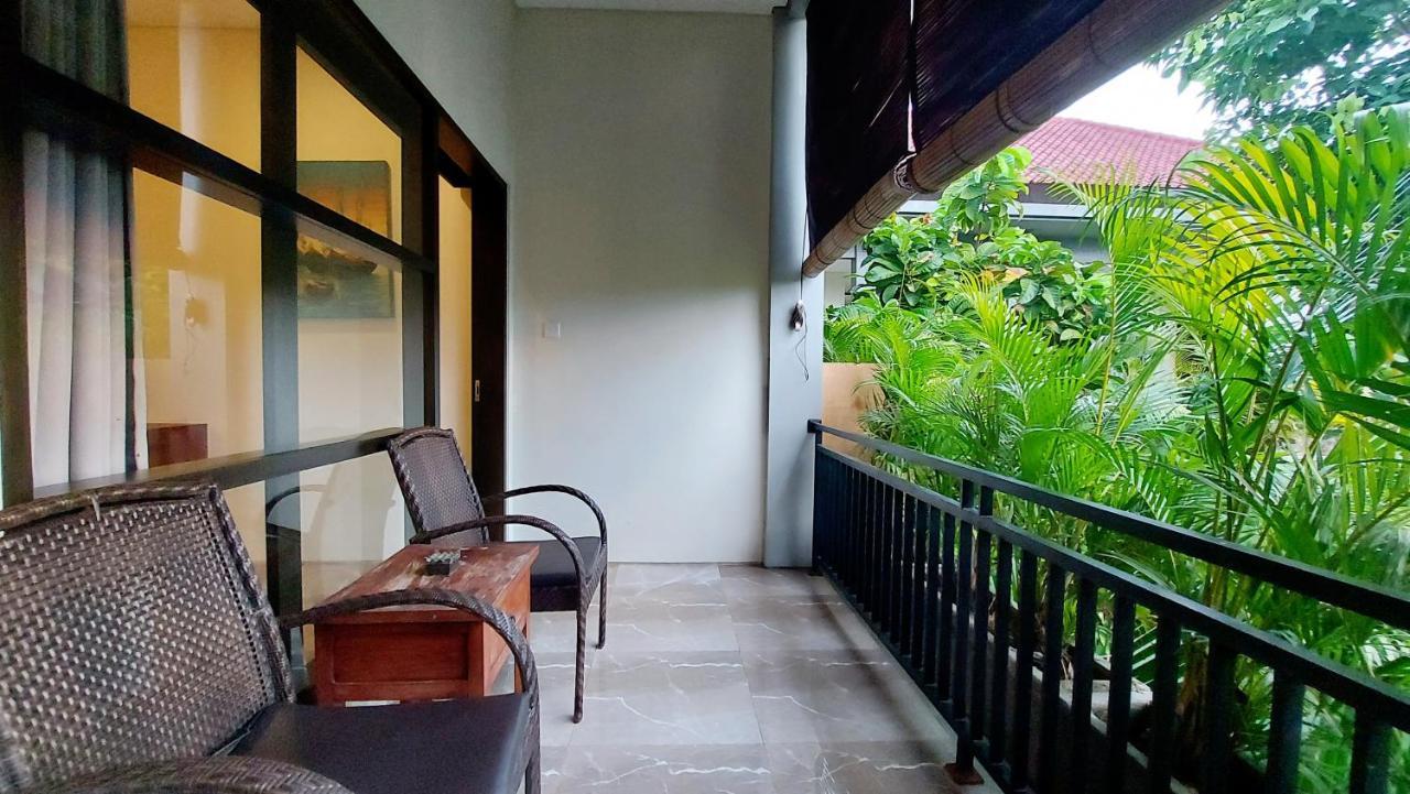 The New Moon Seminyak Hotell Eksteriør bilde